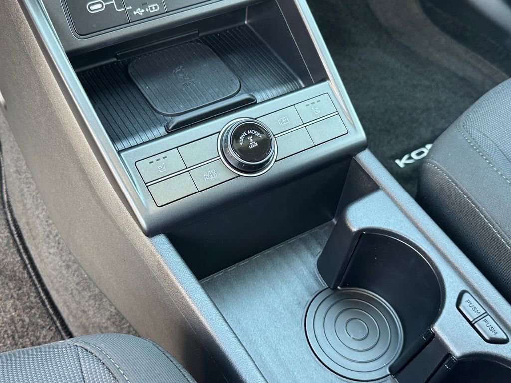 Used 2025 Hyundai Kona SEL image 26