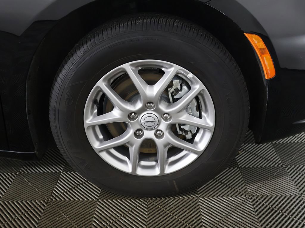 Used 2025 Chrysler Pacifica Select image 30