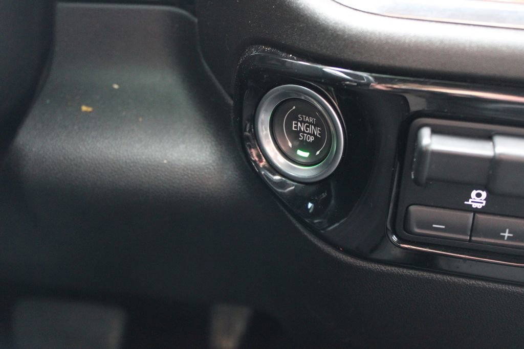 Used 2024 Chevrolet Silverado 2500 LT image 38