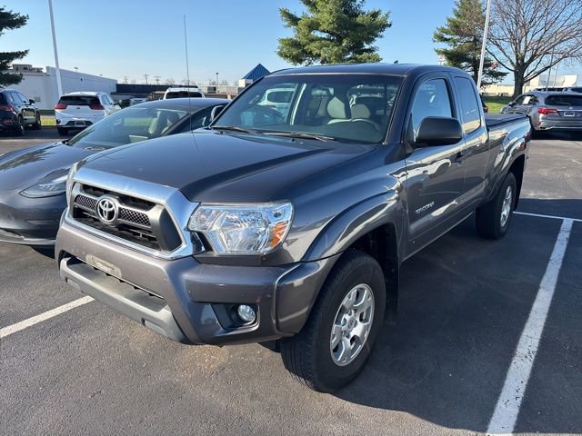 Used 2015 Toyota Tacoma 4x4 Access Cab V6 w/ SR5 Package image 3