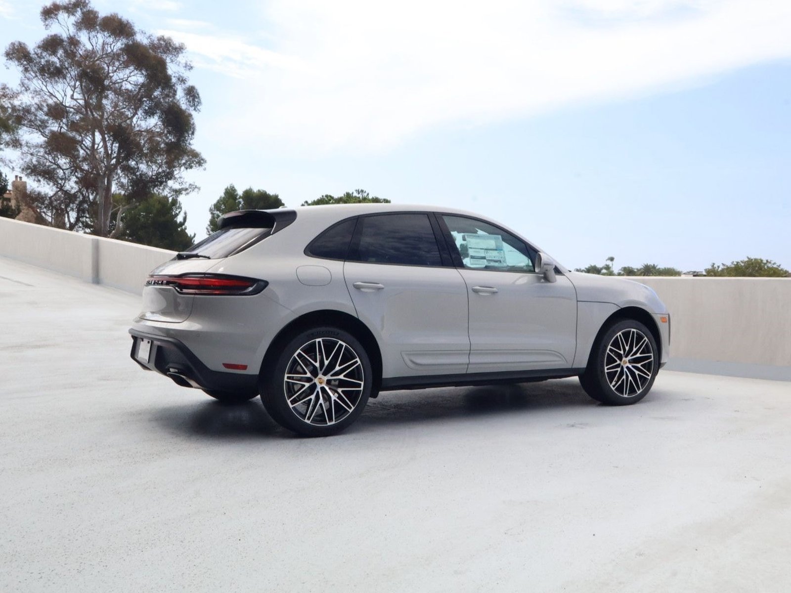 New 2026 Porsche Macan AWD/4WD image 8