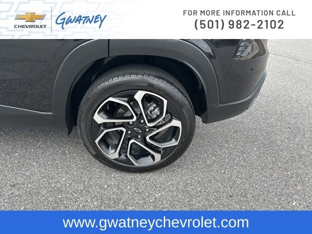 Used 2025 Chevrolet Trax RS w/ Driver Confidence Package image 10