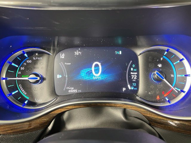 Used 2021 Chrysler Pacifica Limited FWD image 24