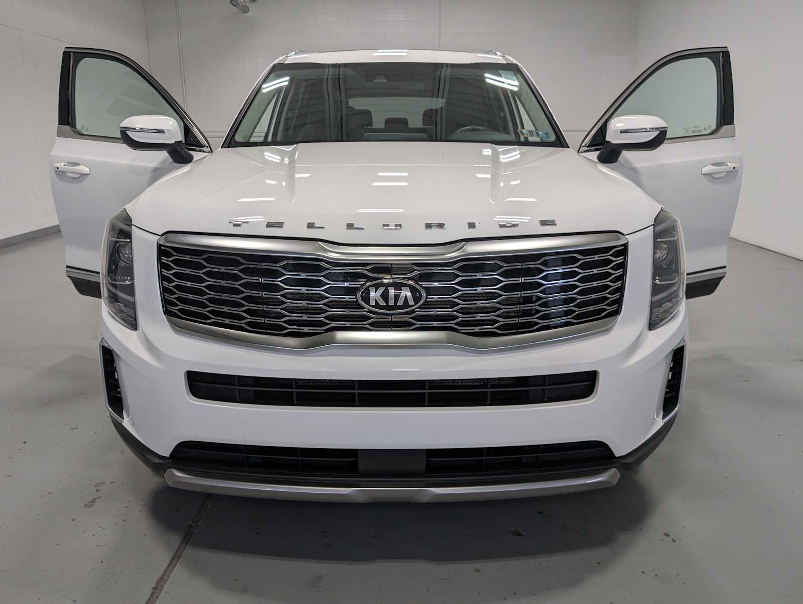 Used 2020 Kia Telluride EX w/ Towing Package AWD/4WD image 15