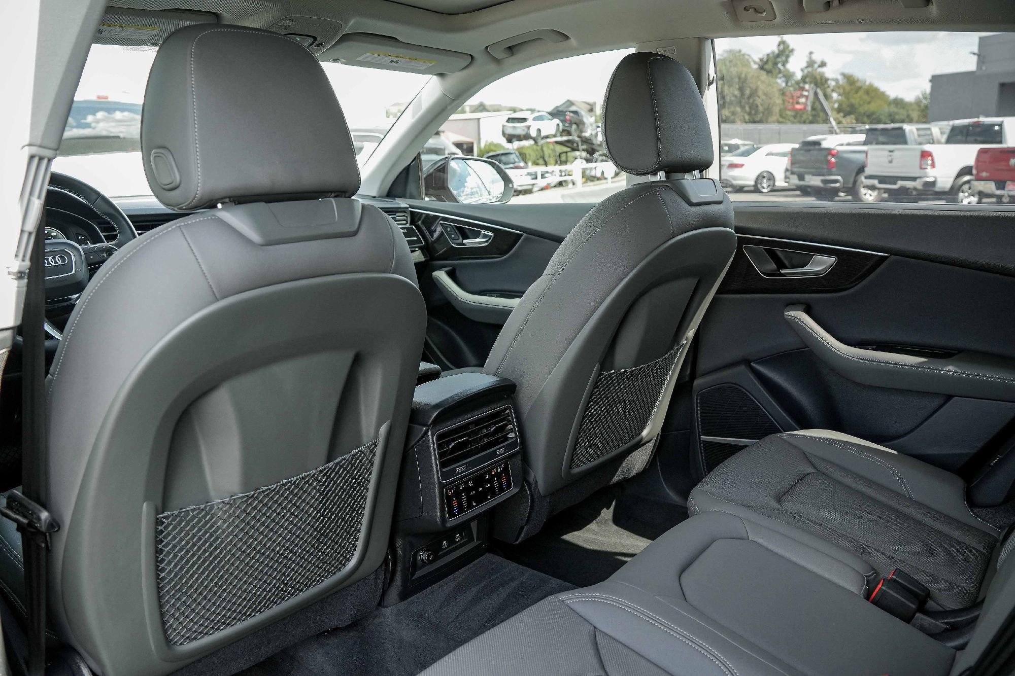 Certified 2024 Audi Q8 Premium Plus w/ Premium Plus Package image 27