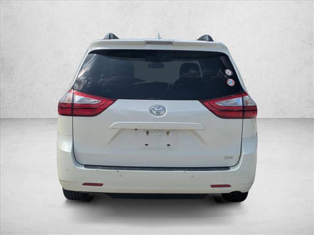 Used 2019 Toyota Sienna XLE w/ XLE Navigation Package FWD image 6