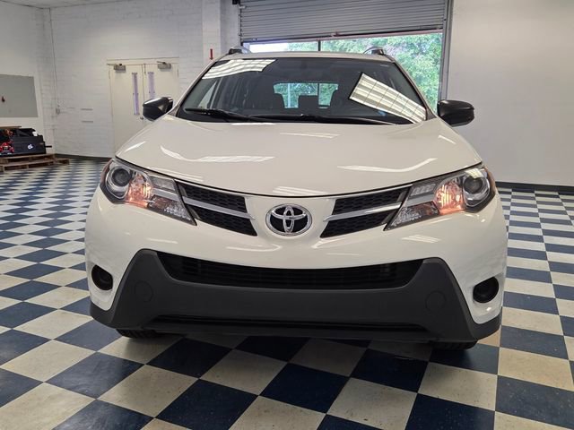 Used 2015 Toyota RAV4 LE FWD image 2