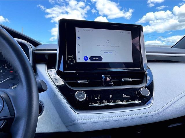 Used 2023 Toyota Corolla SE w/ SE Premium Package FWD image 18