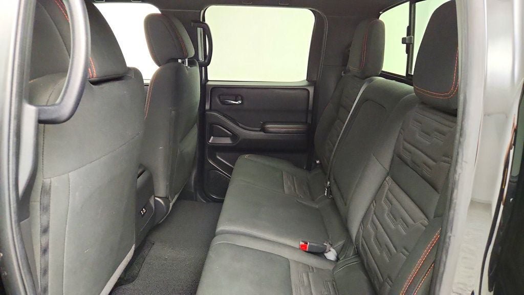 Used 2023 Nissan Frontier PRO-4X w/ Technology Package AWD/4WD image 19