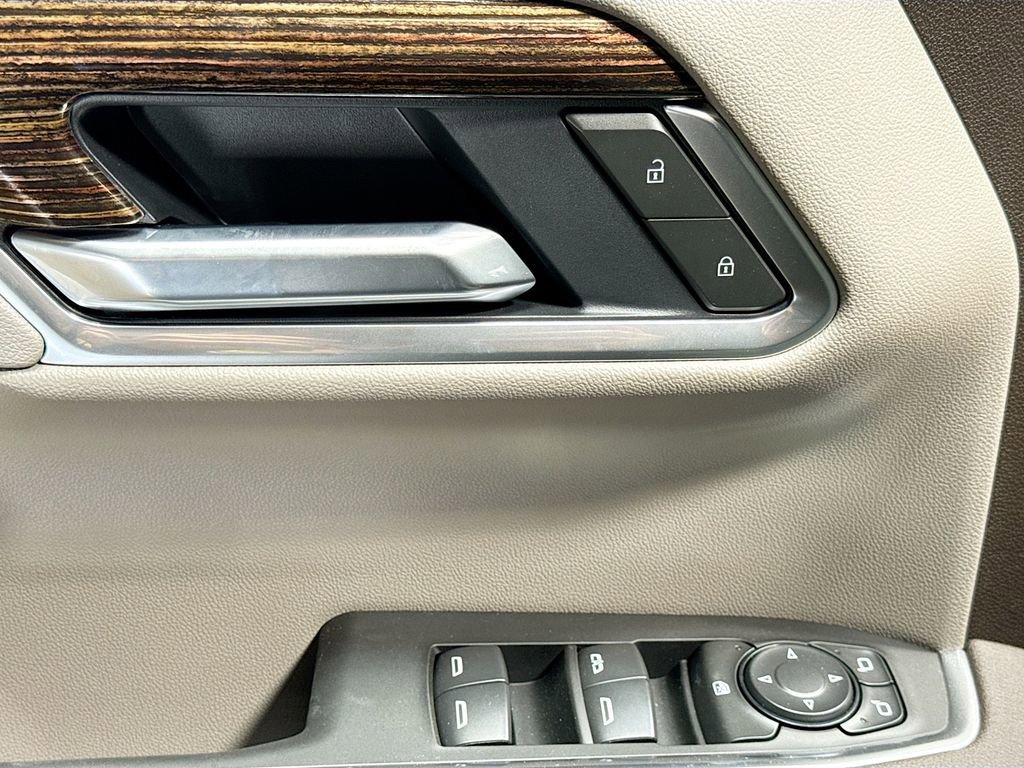 New 2026 GMC Sierra 1500 SLE w/ Preferred Package image 18