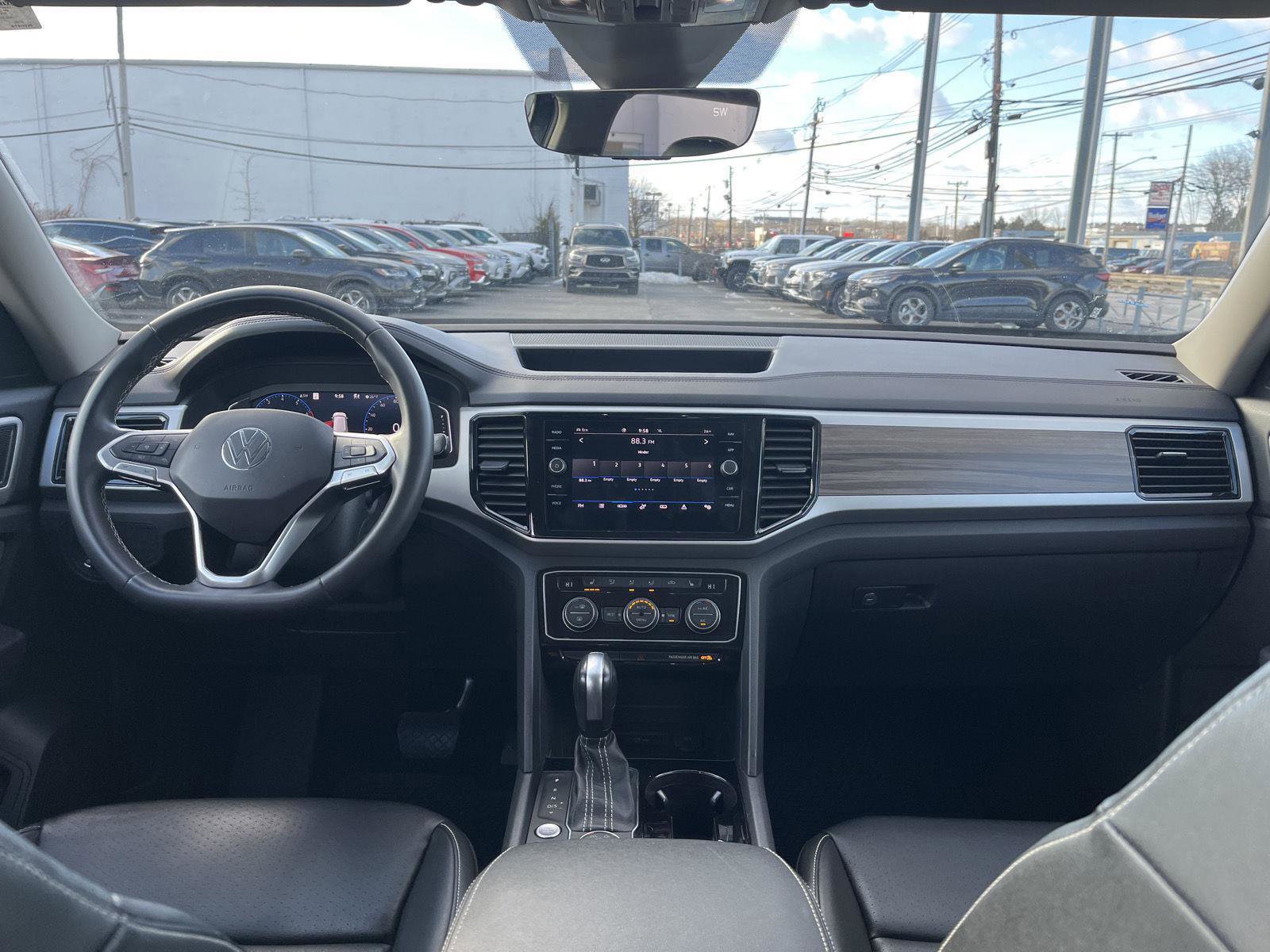 Used 2021 Volkswagen Atlas SEL image 15