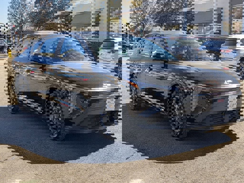 Used 2025 Kia K4 LXS image 9