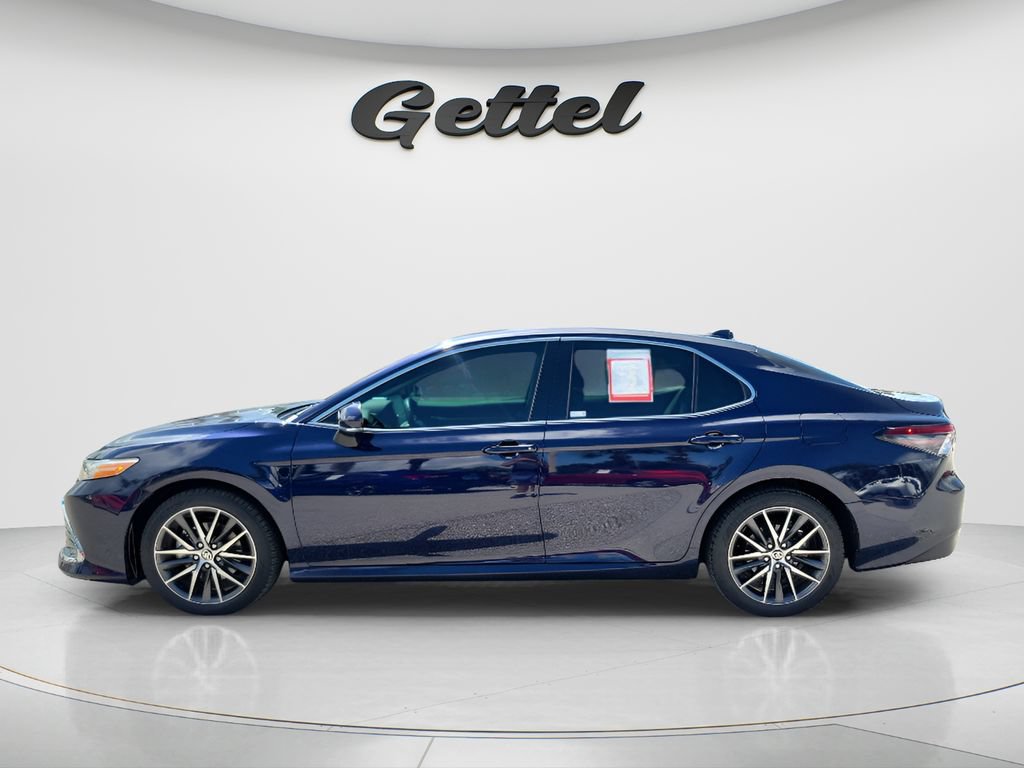Used 2022 Toyota Camry XLE FWD image 8