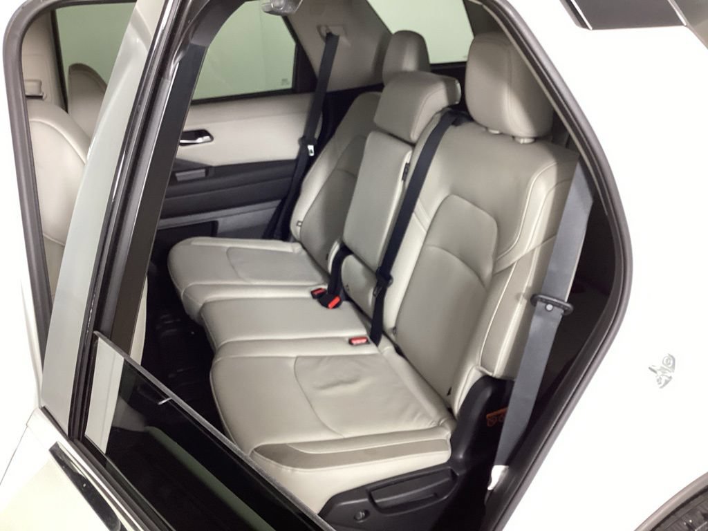 Used 2022 Nissan Pathfinder SL AWD/4WD image 32