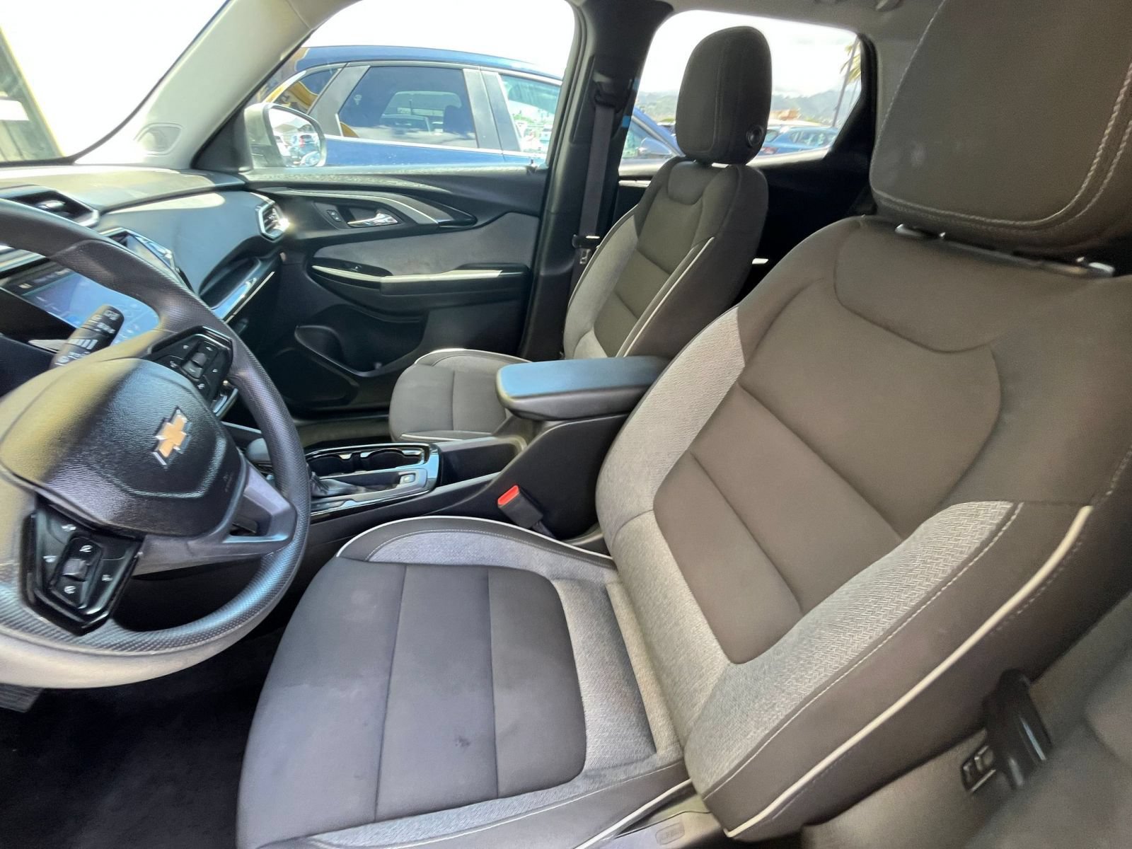 Used 2023 Chevrolet TrailBlazer LT w/ Convenience Package FWD image 26