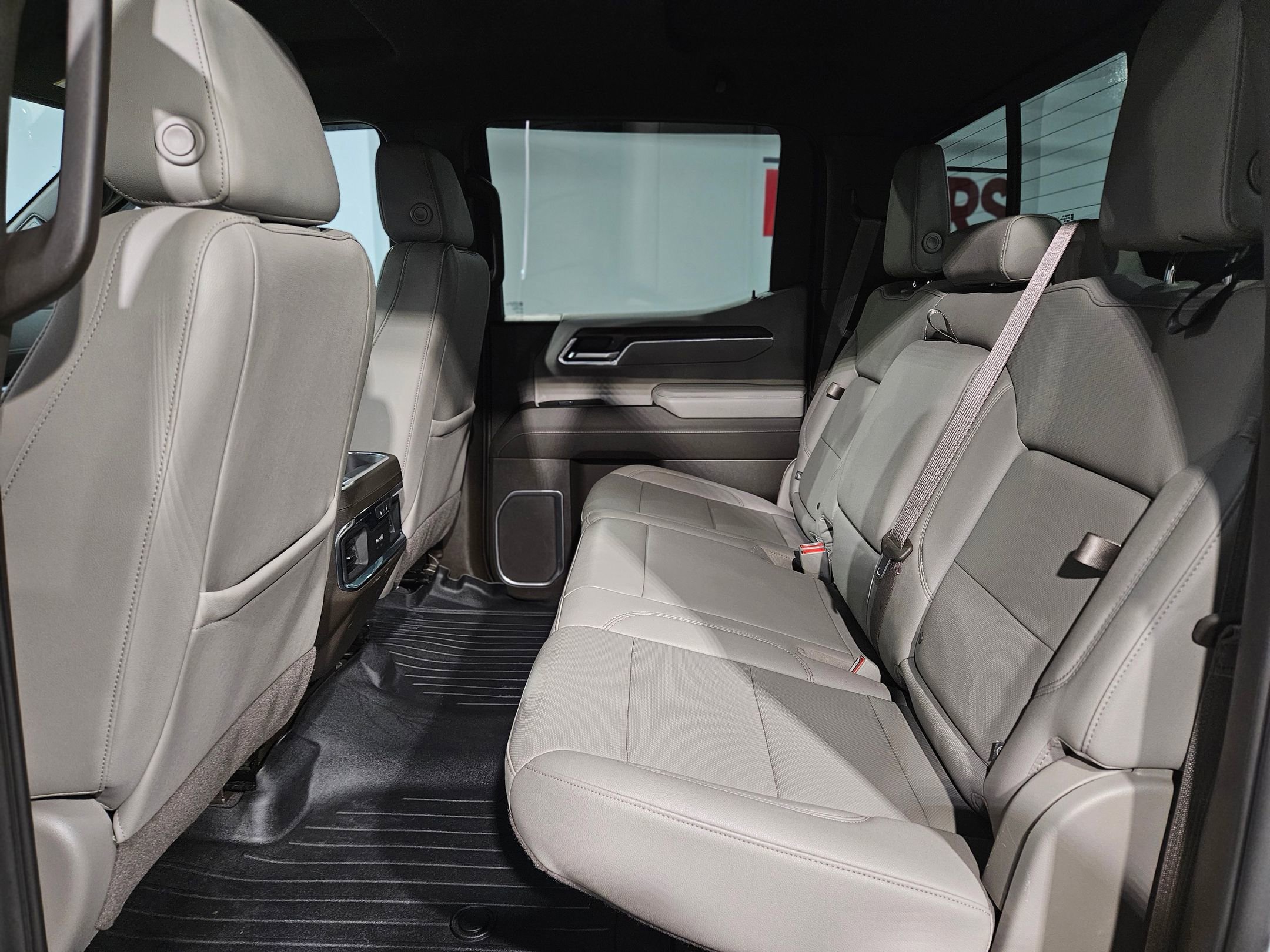 Used 2023 GMC Sierra 1500 SLT w/ SLT Premium Plus Package image 36