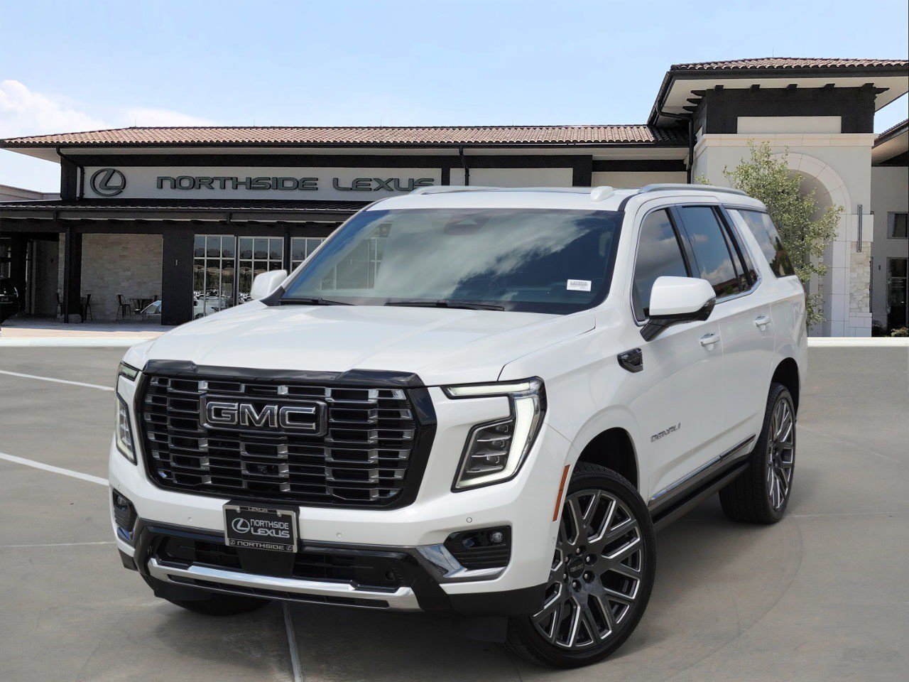 Used 2025 GMC Yukon Denali Ultimate image 1