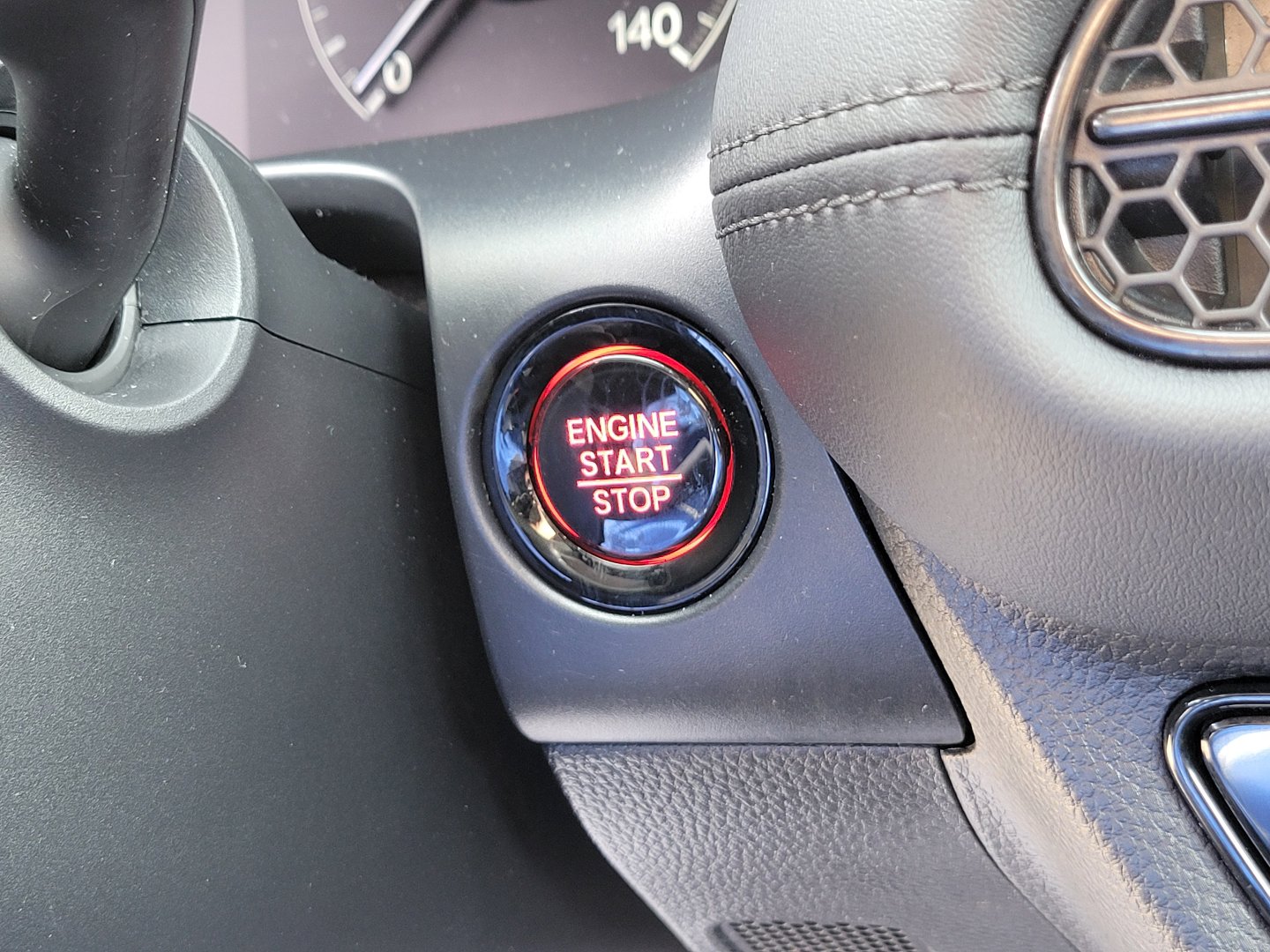 Certified 2023 Honda HR-V LX image 29