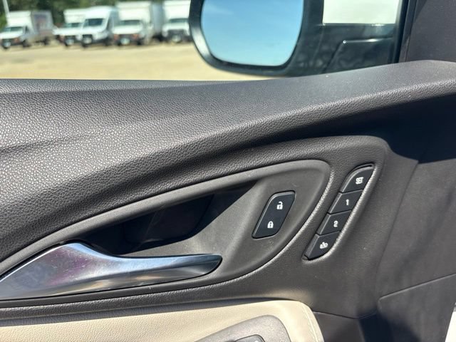 Used 2023 Buick Encore GX Essence w/ Experience Buick Package AWD/4WD image 11