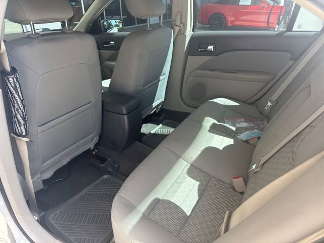Used 2012 Ford Fusion SE image 4