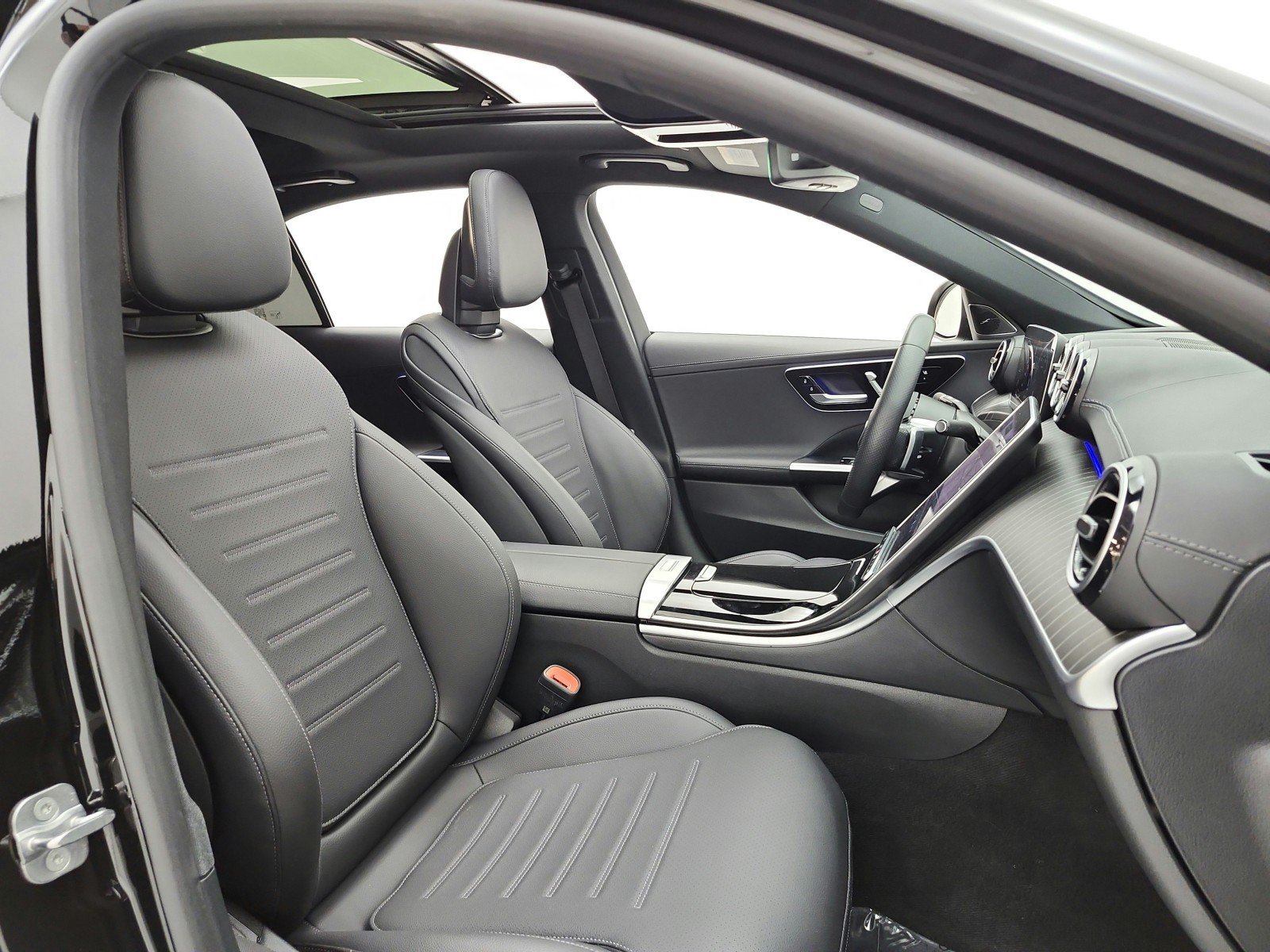 Used 2024 Mercedes-Benz C 300 Sedan image 20