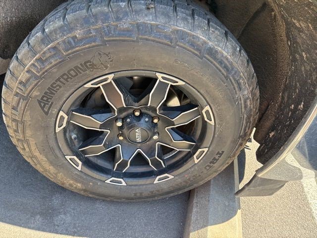 Used 2017 GMC Sierra 1500 SLT w/ SLT Premium Package AWD/4WD image 6