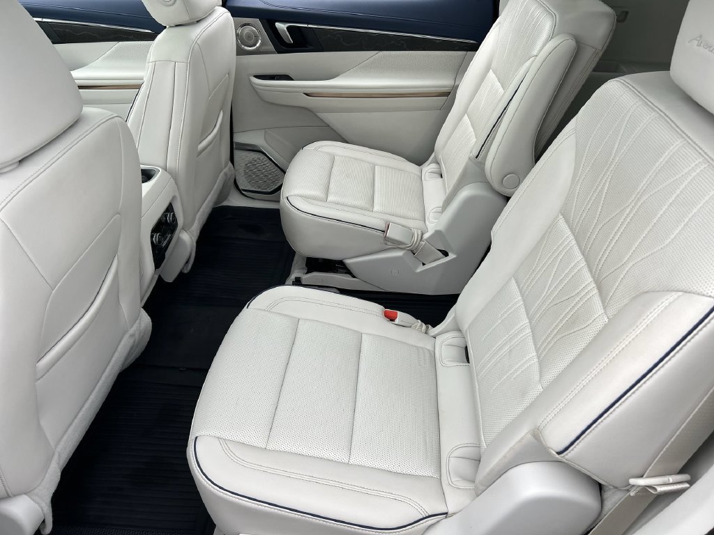 Used 2025 Buick Enclave Avenir w/ Super Cruise Package AWD/4WD image 26