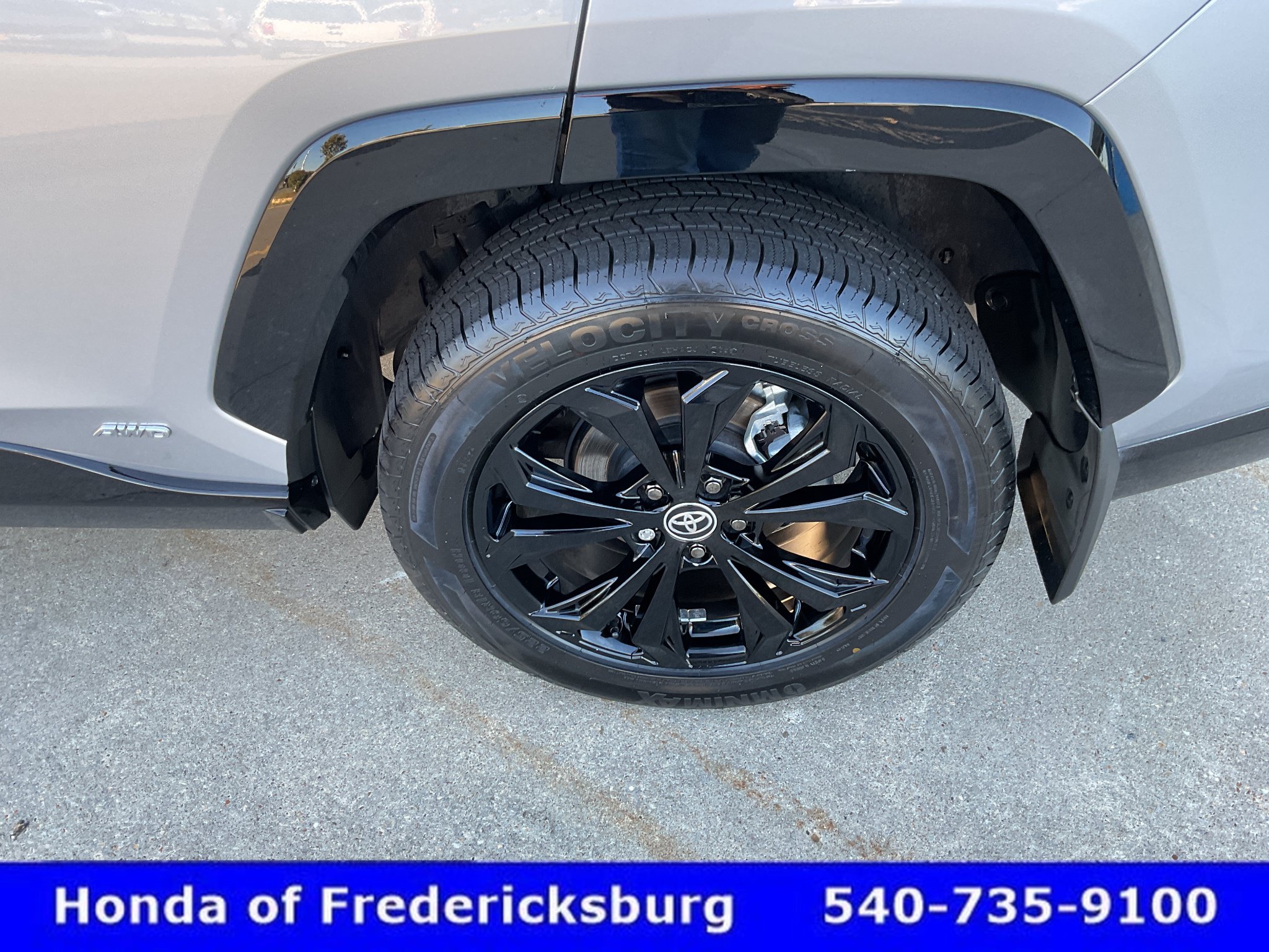Used 2023 Toyota RAV4 SE w/ Convenience Package AWD/4WD image 11