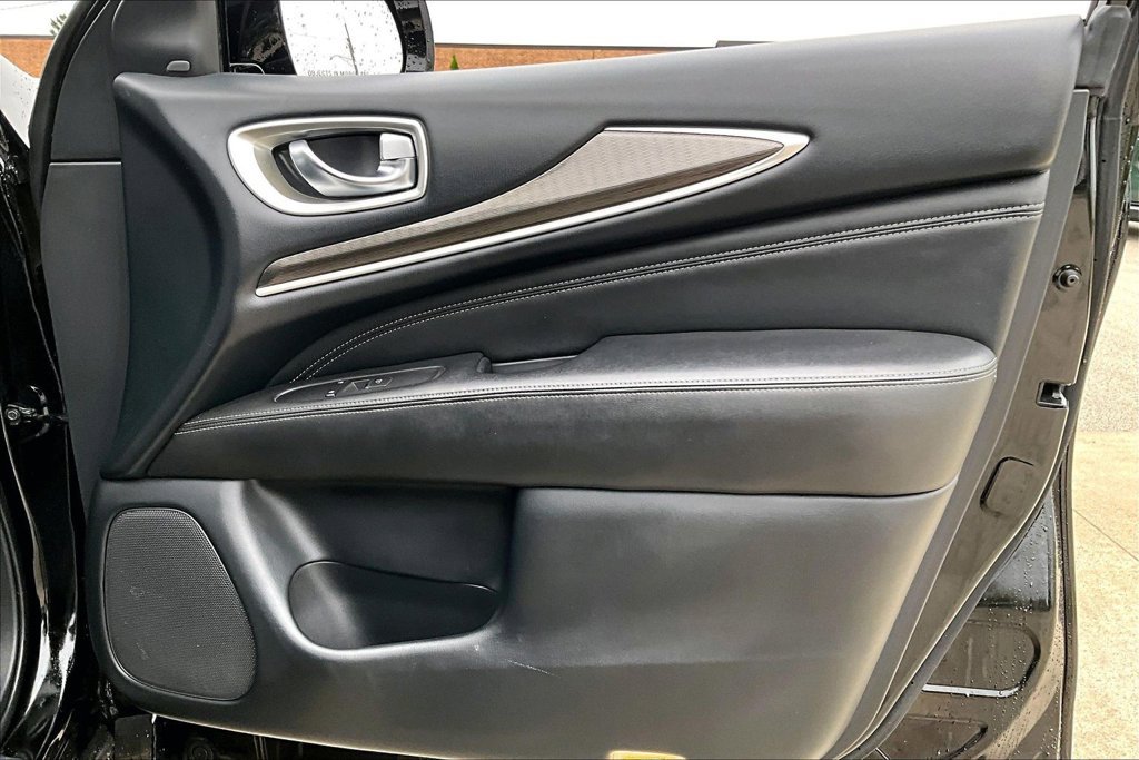 Used 2019 INFINITI QX60 Pure AWD/4WD image 24