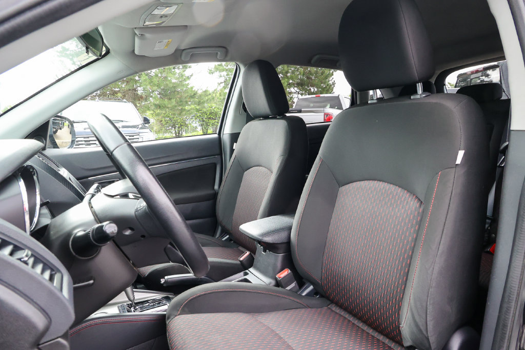 Used 2019 Mitsubishi Outlander Sport SE FWD image 27