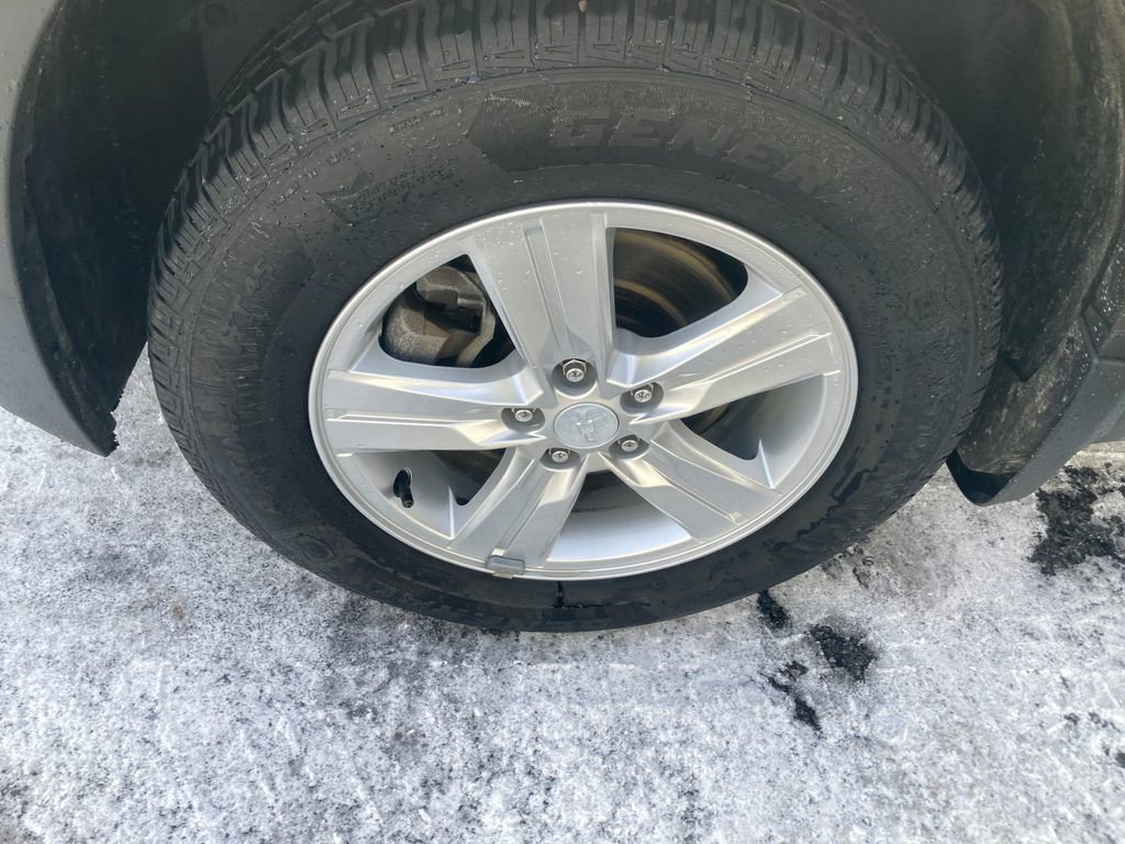 Used 2019 Chevrolet Trax LT w/ LT Convenience Package image 31