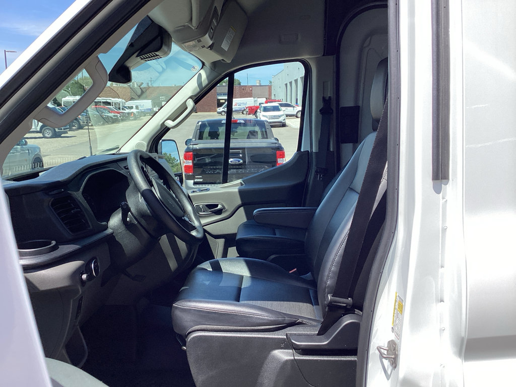 Used 2024 Ford Transit 250 148 High Roof RWD image 12