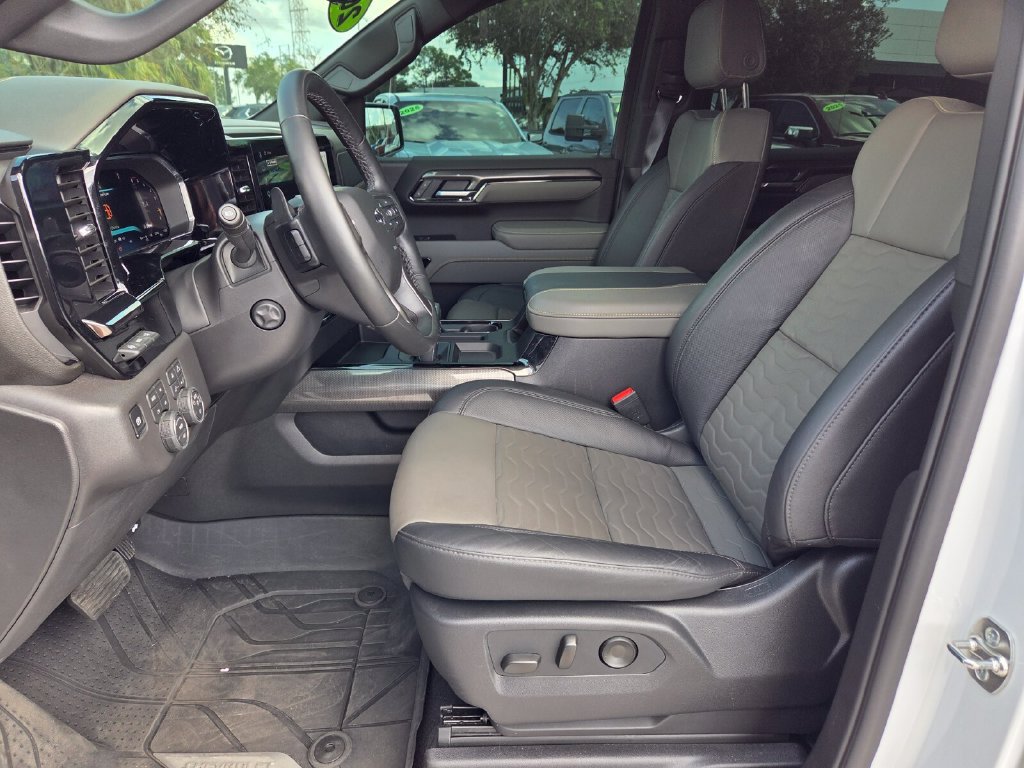 Used 2026 Chevrolet Silverado 1500 ZR2 AWD/4WD image 6