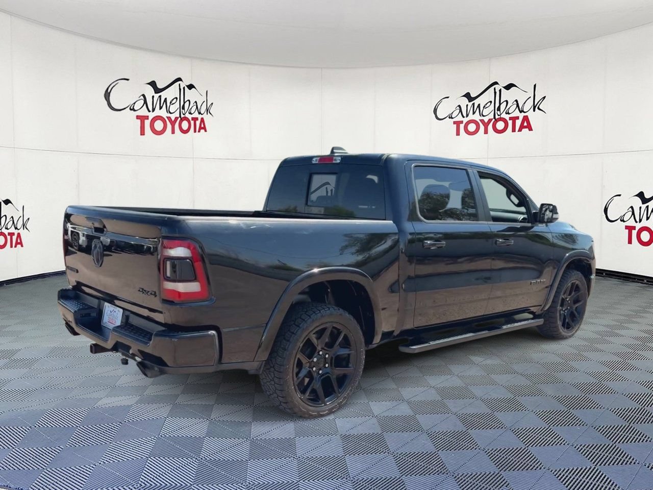 Used 2020 RAM 1500 Laramie AWD/4WD image 2