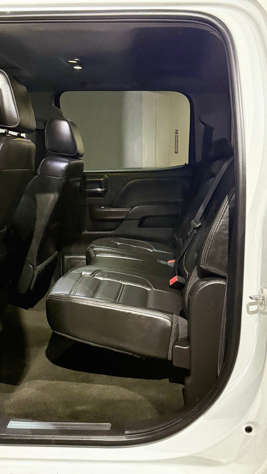 Used 2018 GMC Sierra 1500 Denali image 39