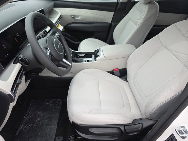 Certified 2025 Hyundai Tucson SE image 27