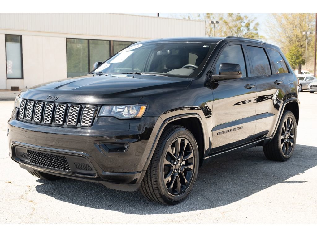Used 2021 Jeep Grand Cherokee Laredo X image 3
