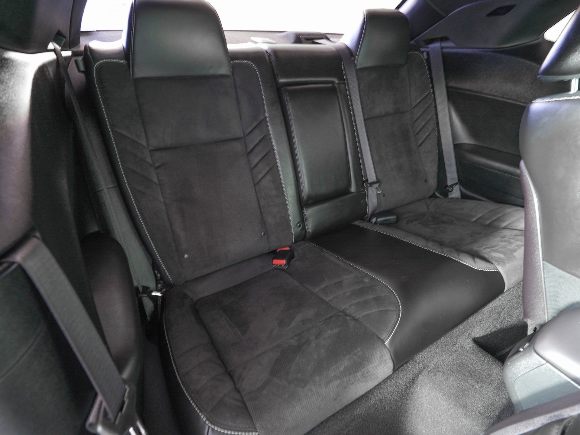 Used 2019 Dodge Challenger SRT Hellcat Redeye image 10