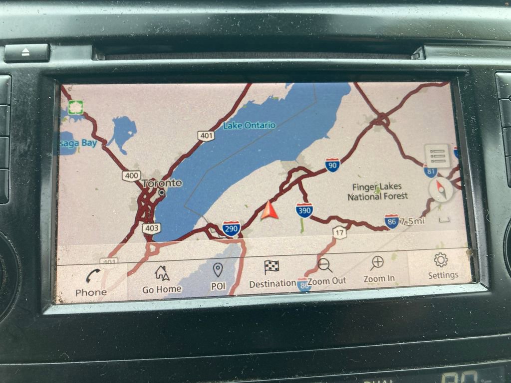 Used 2019 Nissan Rogue SV w/ Premium Package image 23