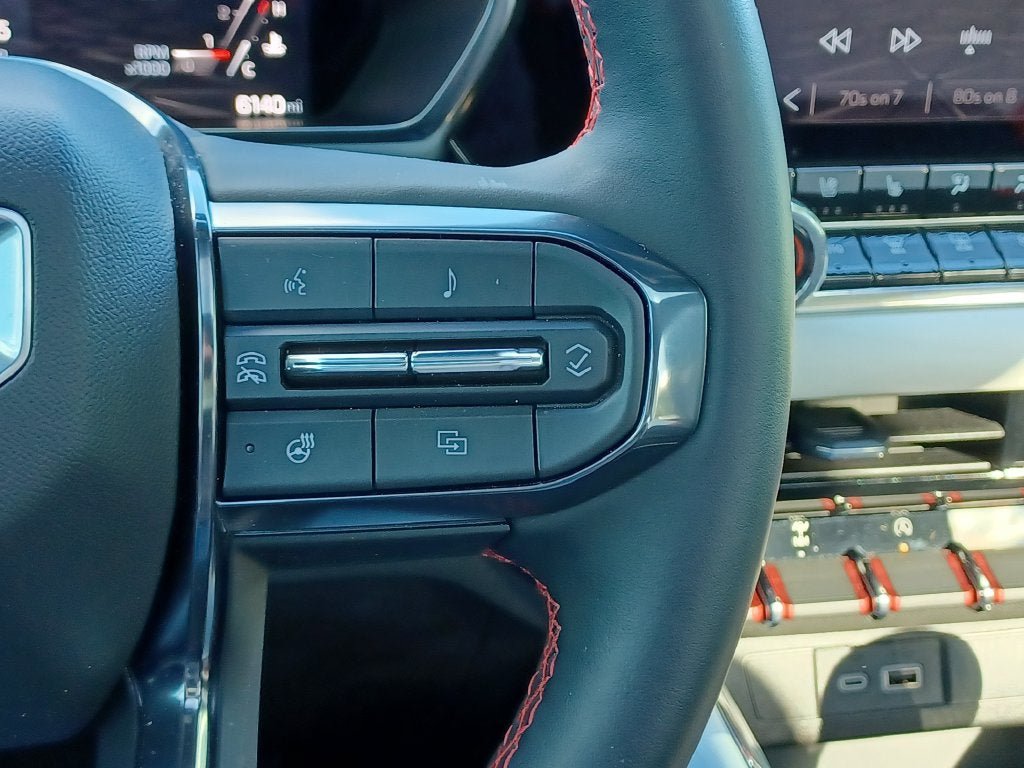 Used 2024 GMC Canyon AT4X w/ AT4X AEV Edition AWD/4WD image 14
