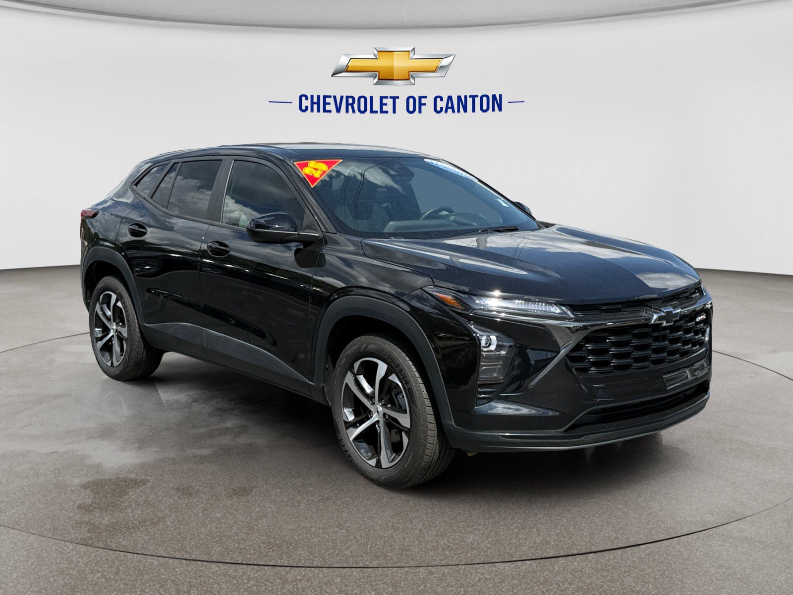 Used 2025 Chevrolet Trax RS w/ Driver Confidence Package FWD image 3
