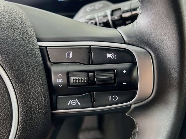 Used 2025 Kia Sportage X-Line w/ Premium Package AWD/4WD image 33