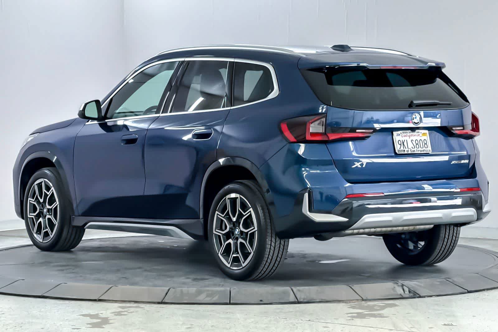 Used 2023 BMW X1 xDrive28i w/ Convenience Package AWD/4WD image 6