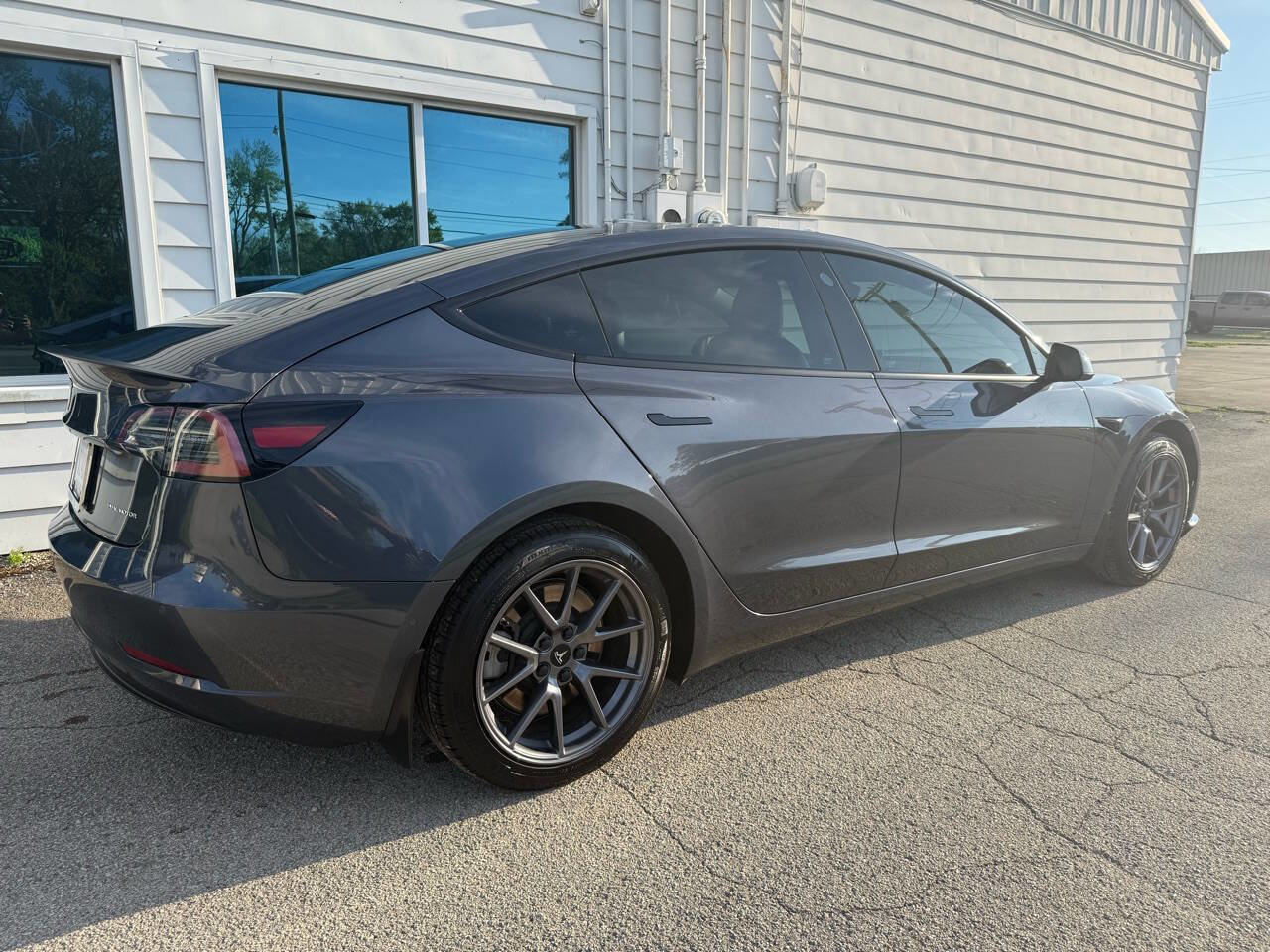 Used 2022 Tesla Model 3 Long Range AWD/4WD image 6