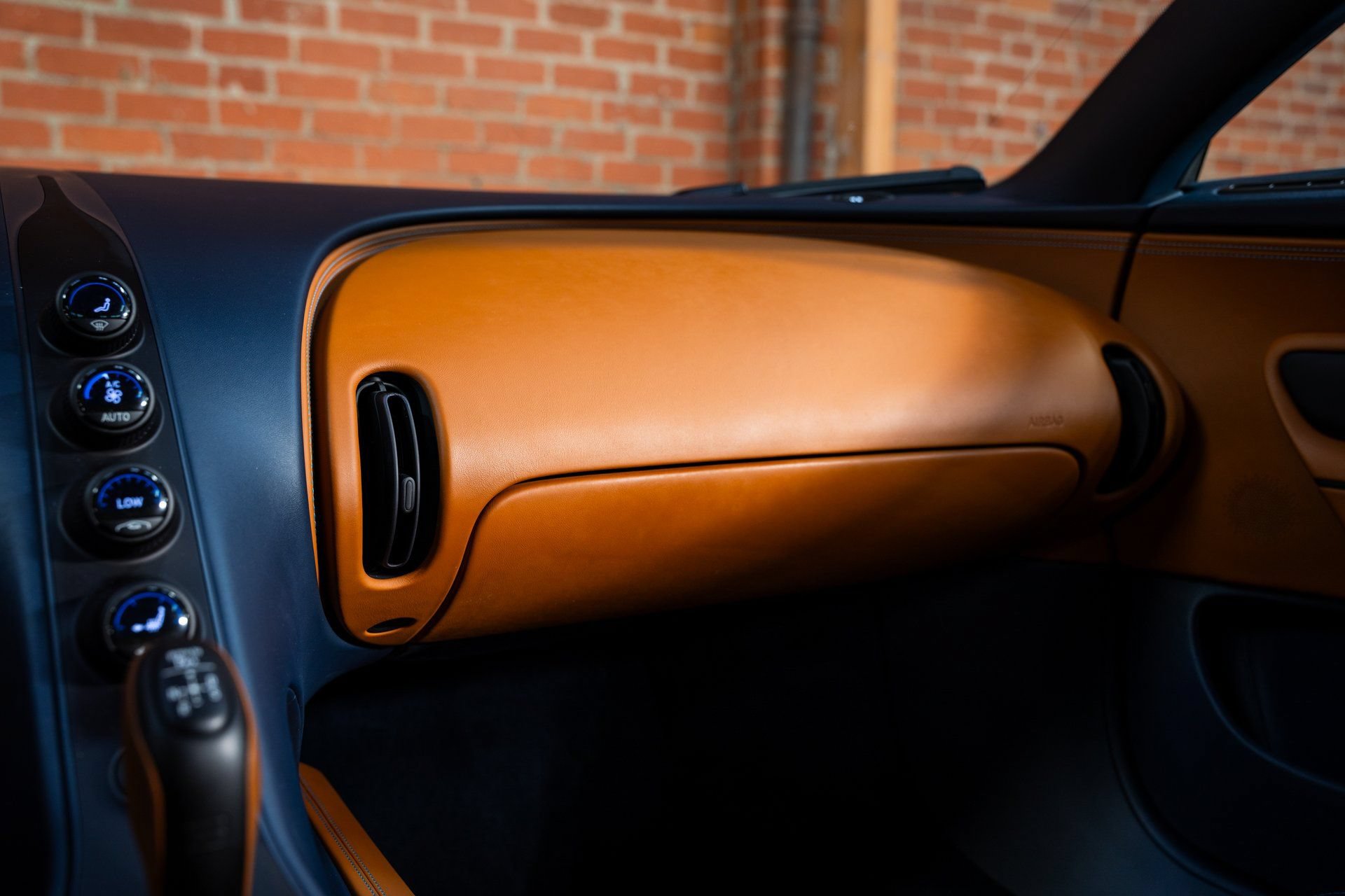 Used 2023 Bugatti Chiron AWD/4WD image 23