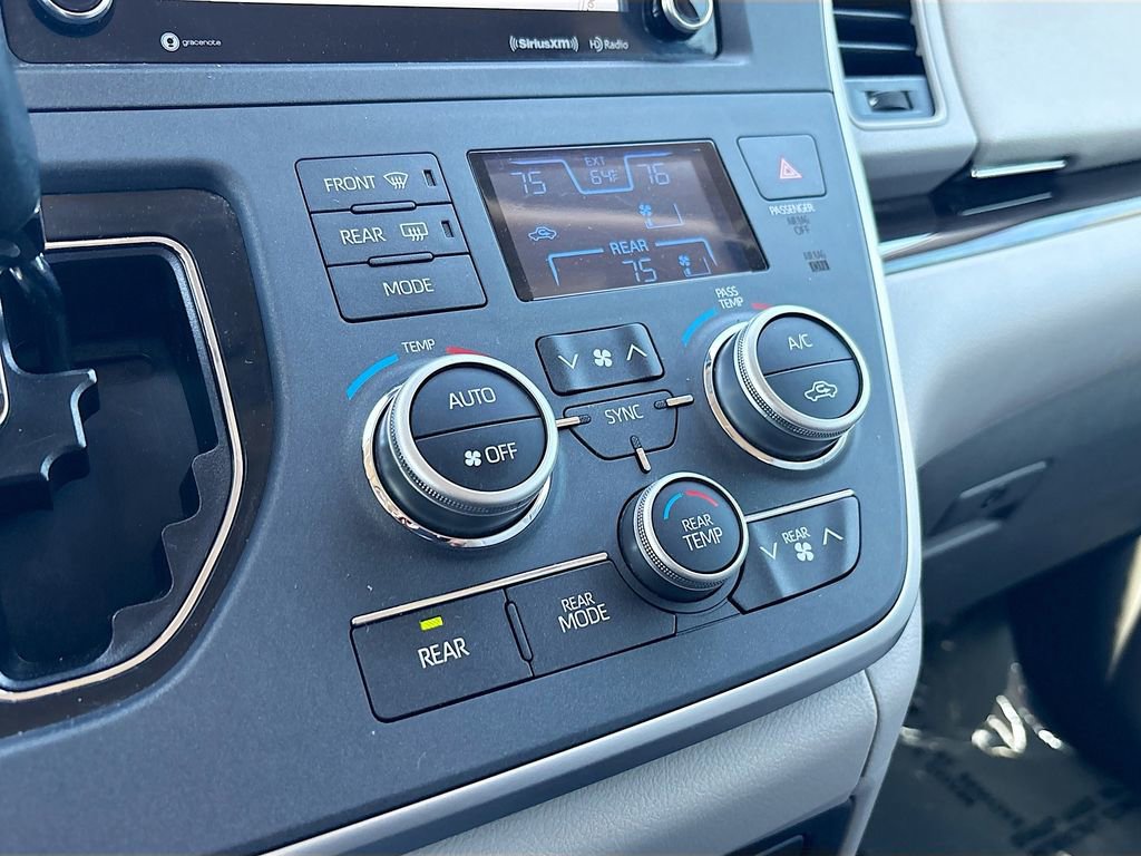 Used 2020 Toyota Sienna XLE w/ XLE Navigation Package image 16