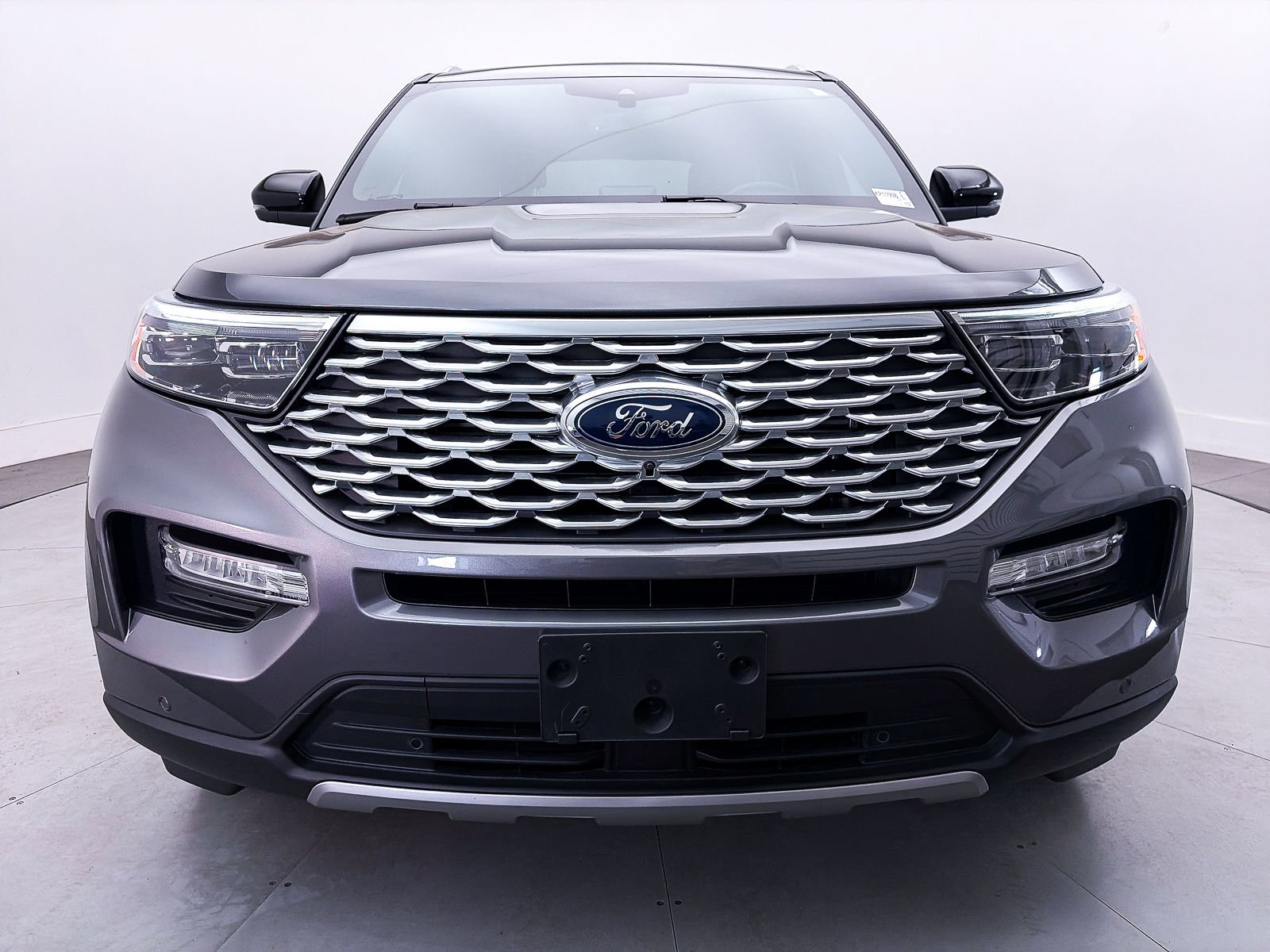Used 2021 Ford Explorer Platinum w/ Equipment Group 601A AWD/4WD image 14
