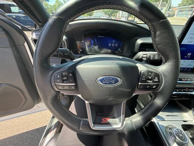 Used 2020 Ford Explorer ST w/ ST Street Pack AWD/4WD image 26