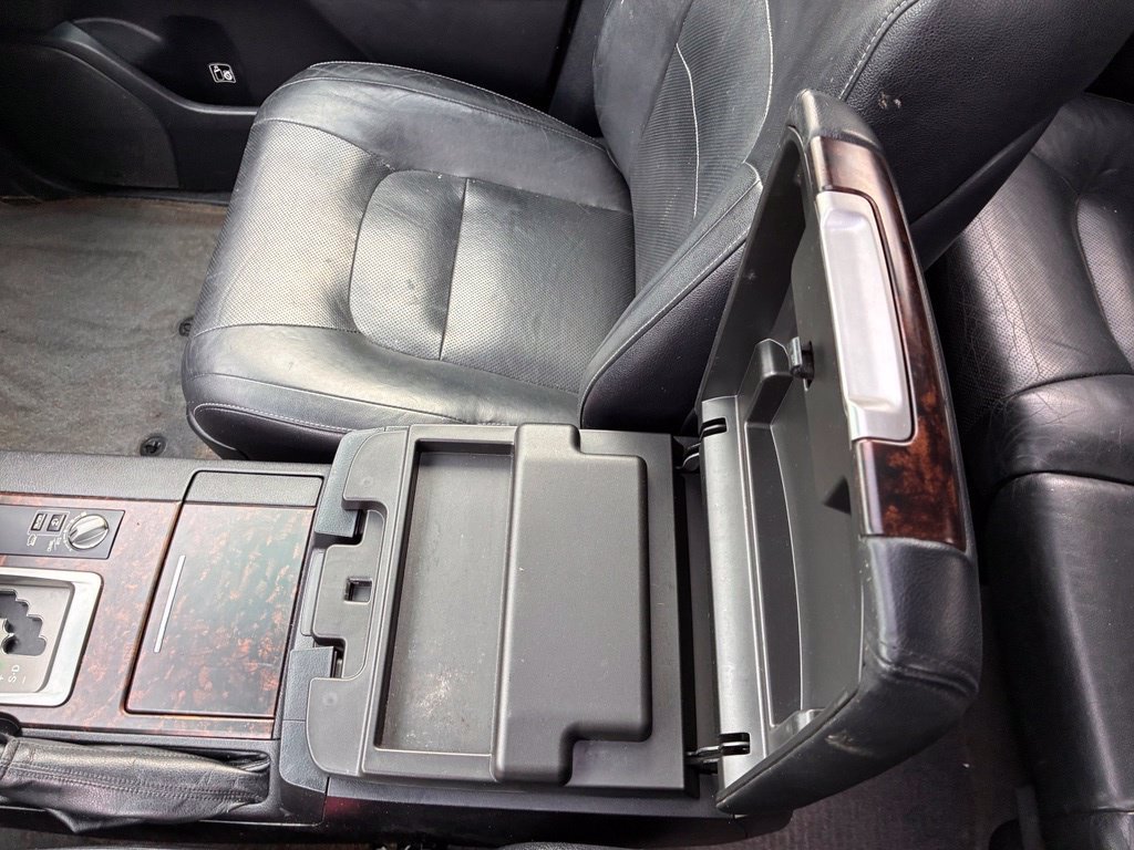 Used 2013 Toyota Land Cruiser AWD/4WD image 44