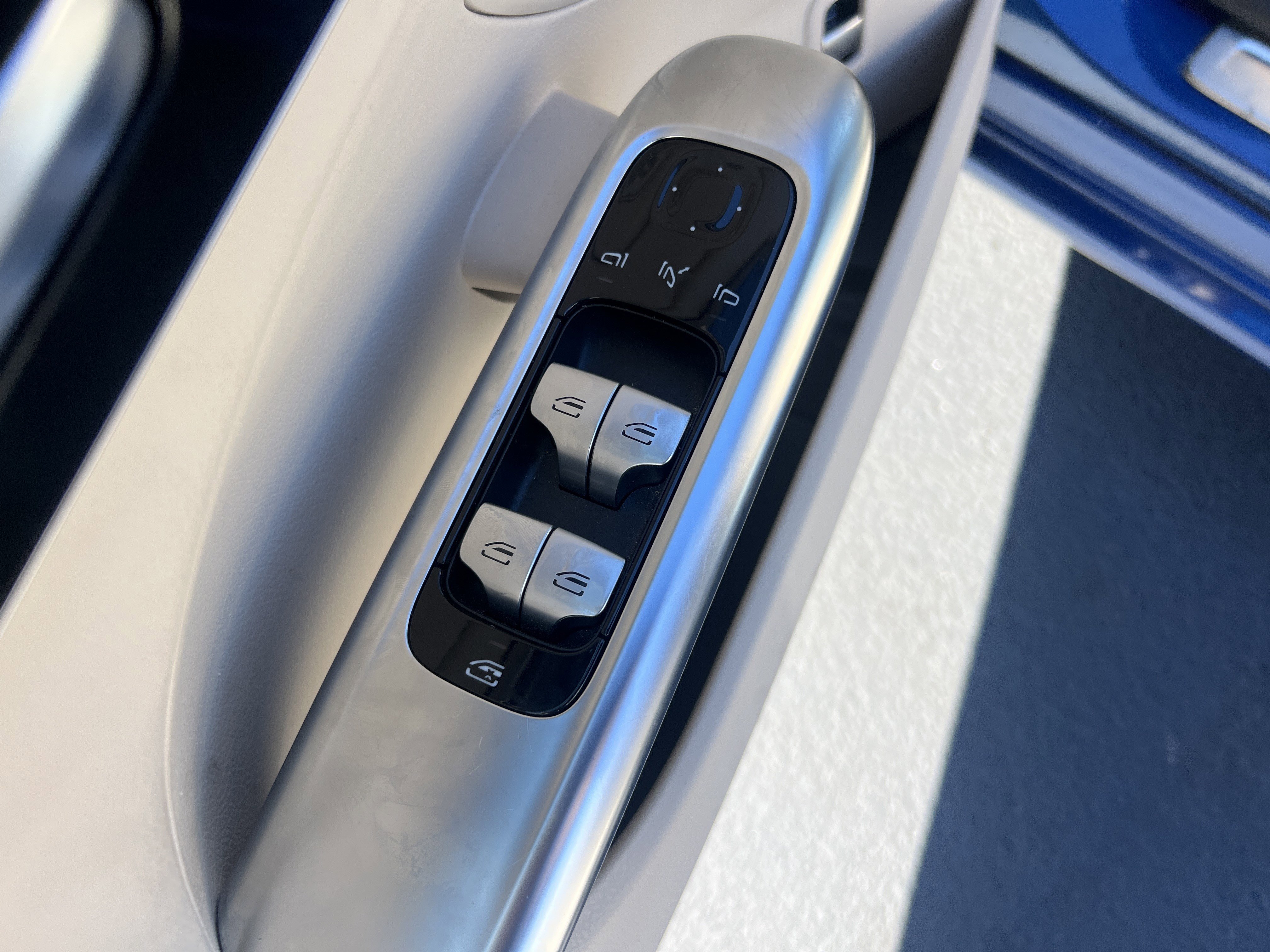 Certified 2023 Mercedes-Benz C 300 Sedan w/ Exclusive Trim Package image 15